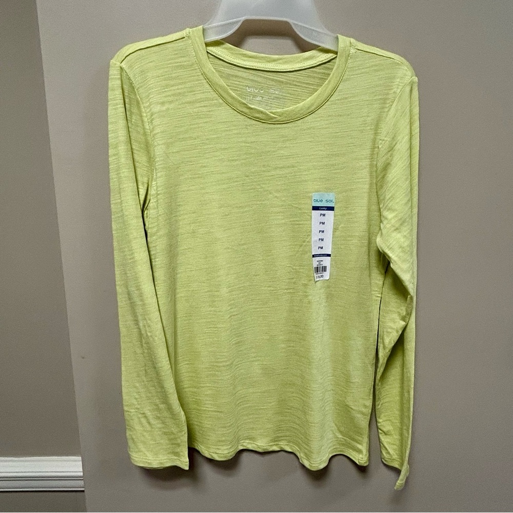 Light Green Long Sleeve Shirt Blue Sol Petite Sz PM NWT - Picture 1 of 3